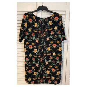 Forever 21 • Floral Shift Dress • Size XL